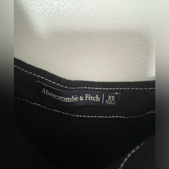 Black Jumpsuit with white stitching and buttons from Abercrombie & Fitch XS - Picture 2 of 6